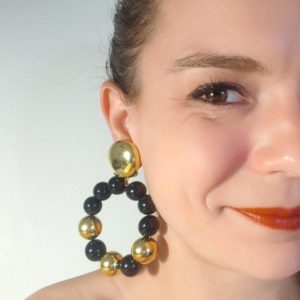 BO Francine Bramli clip grande créole perles noires et dorées